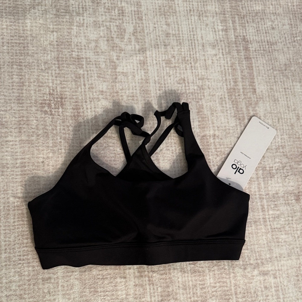 ALO Yoga Classic Black Sports Bra size M brand new